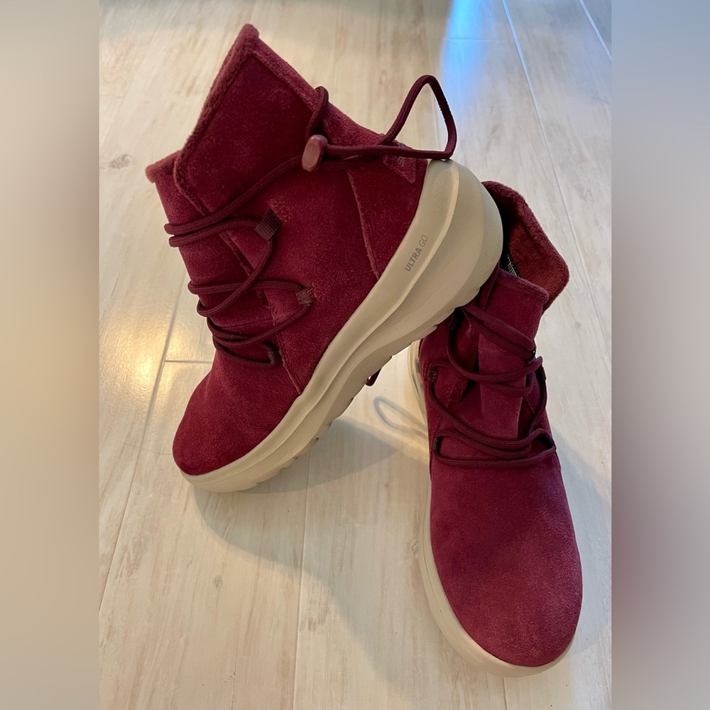 Women’s Skechers Leather Boots Air Cooled Goga Mat Burgundy SN 15547
